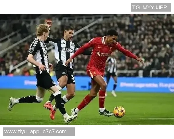 曼联与纽卡对决前景堪忧或将有15名球员缺阵影响比赛走势 曼联与纽卡对决前景堪忧或将有15名球员缺阵影响比赛走势